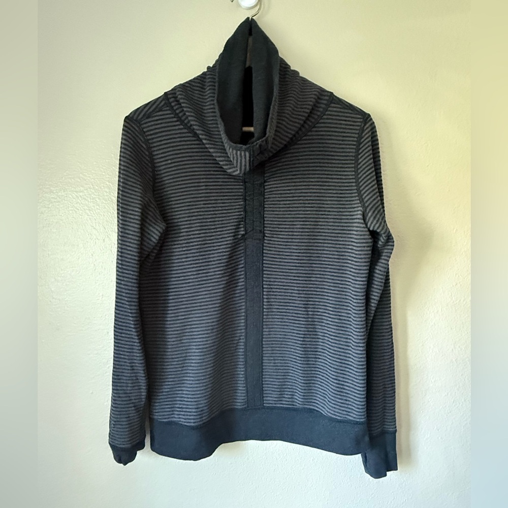 LULULEMON In A Cinch Reversable Cow Neck Pullover - Picture 6 of 6